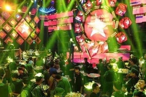 Bao vây quán bar Paris Night, bắt quả tang hàng chục người đang sử dụng ma túy