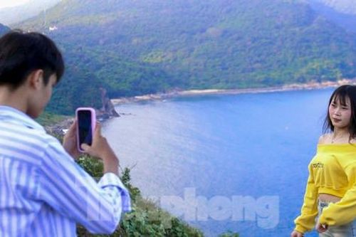Nghỉ lễ, giới trẻ tìm về chốn bình yên giữa lòng Đà Nẵng