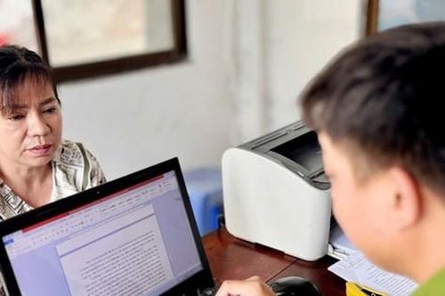 Khởi tố nhóm đối tượng buôn lậu 10 tấn đường và vận chuyển hàng cấm