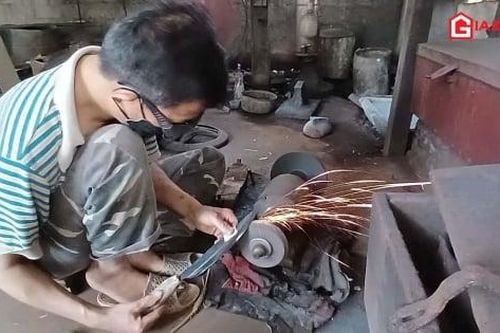 Chuyện ông Đùng xây dựng làng rèn nghìn năm dưới chân núi Hồng Lĩnh