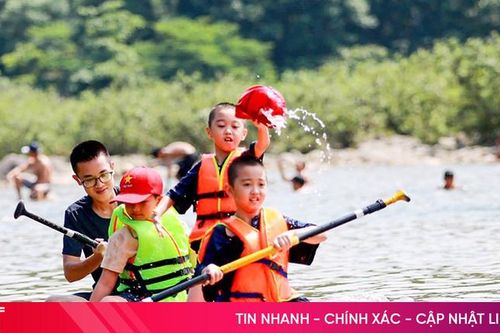 Du lịch tại chỗ 'lên ngôi' dịp nghỉ lễ