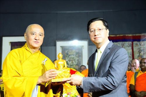 Lễ đón nhận và cung rước Xá lợi Đức Phật Thích Ca Mâu Ni từ Ấn Độ về Việt Nam