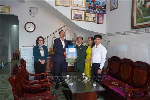 Tri ân, tưởng niệm các Anh hùng liệt sỹ và đồng bào yêu nước tại Côn Đảo