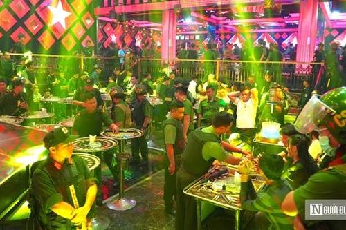 Bình Thuận: Cảnh sát đột nhập vũ trường Paris Night Club, 42 người dương tính ma túy