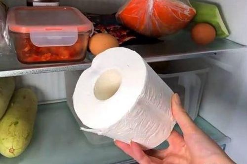 Khử mùi tủ lạnh bằng giấy vệ sinh: Mẹo vặt gây bất ngờ cho hàng triệu bà nội trợ