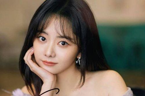 Khó nhận ra 'nữ thần thanh xuân' Đàm Tùng Vận
