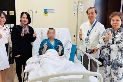 Thanh niên người Campuchia mắc hội chứng hiếm gặp được bác sĩ Việt Nam kịp thời cứu sống