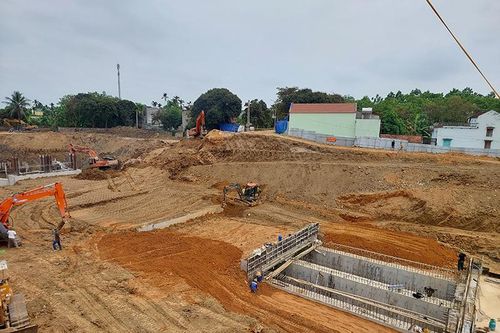Gấp rút xây dựng Trạm bơm Hoằng Khánh phục vụ sản xuất và dân sinh