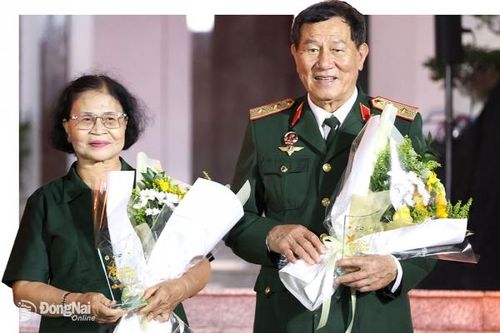 Những bước chân Việt Nam vì đất nước thống nhất, hòa bình