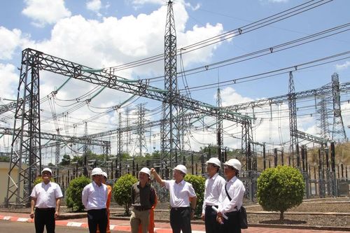 Tổng Giám đốc Tổng Công ty Truyền tải điện quốc gia kiểm tra tại Gia Lai