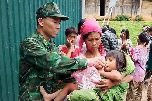 Tìm thấy bé gái đi lạc trong rừng ở xã Pa Ủ