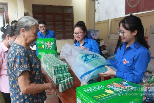 Tự hào tiến bước
