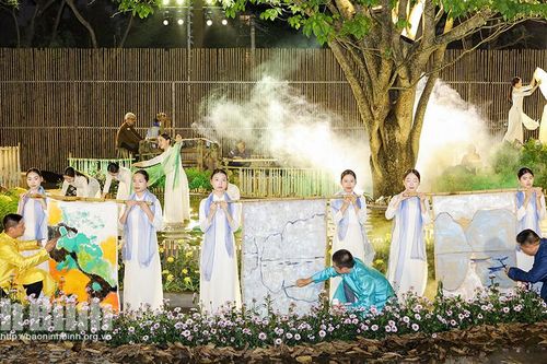 Chương trình nghệ thuật thời trang 'Di sản dành cho cuộc sống'