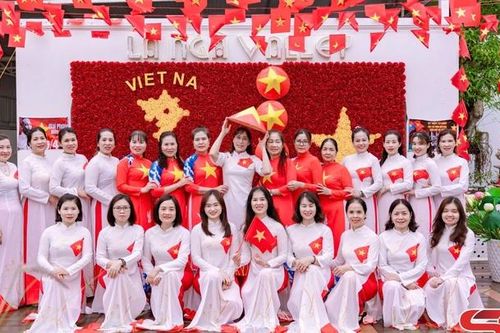 Nhộn nhịp Khu du lịch quốc gia Mộc Châu