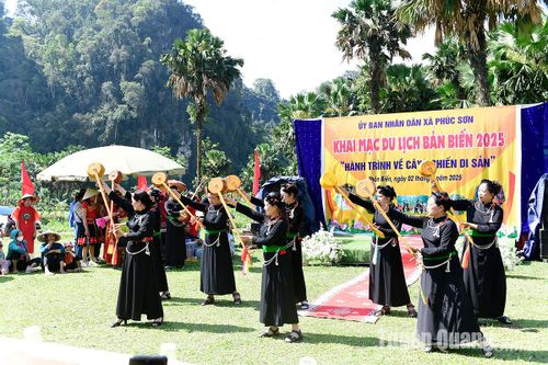 Khai mạc du lịch Bản Biến năm 2025