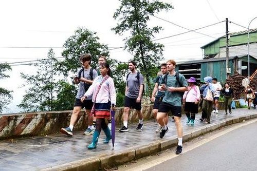 Sa Pa đón hơn 57.000 lượt du khách trong 2 ngày đầu kỳ nghỉ lễ 30/4-1/5