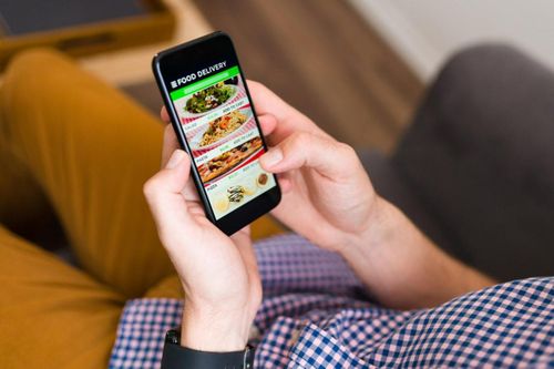 Tôi phát hiện vợ ngoại tình nhờ xem lịch sử ứng dụng giao đồ ăn