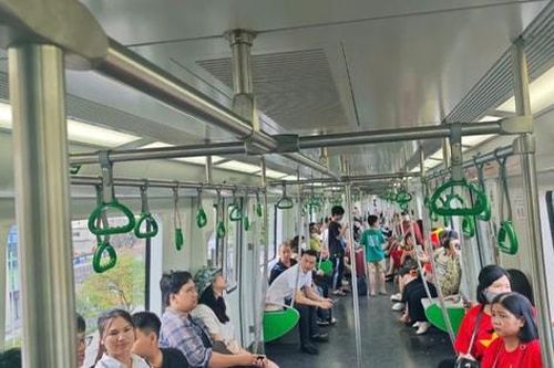 2 tuyến đường sắt đô thị của Hà Nội đông khách trong 2 ngày nghỉ lễ