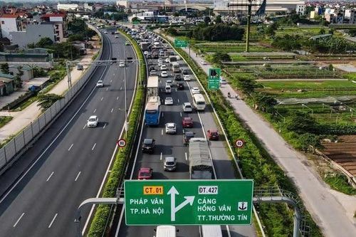 Cao tốc cửa ngõ phía Nam Thủ đô dự kiến đón 140.000 lượt xe trong ngày 3/5