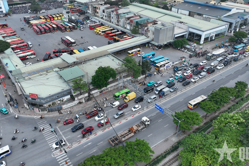 Người dân sớm trở về Thủ đô để tránh ùn tắc