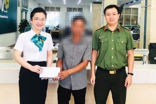 Suýt bị 'hôn thê' trên mạng lừa tiền