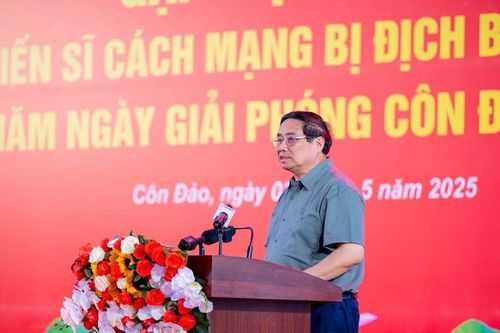 Thủ tướng Phạm Minh Chính gặp mặt tri ân chiến sĩ cách mạng bị địch bắt tù đày
