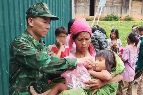 Tìm thấy bé gái đi lạc 3 ngày trong rừng