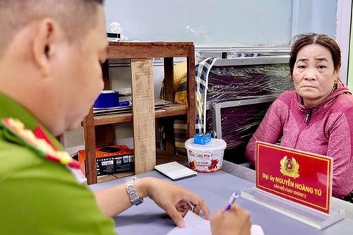 Chủ tiệm vàng bắt trộm