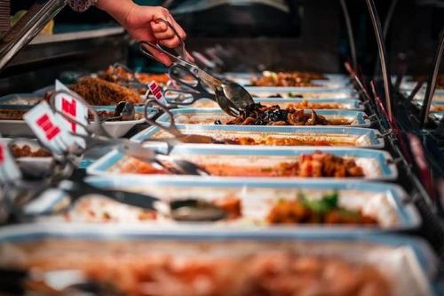 Ăn buffet thế nào để không bị… lỗ?