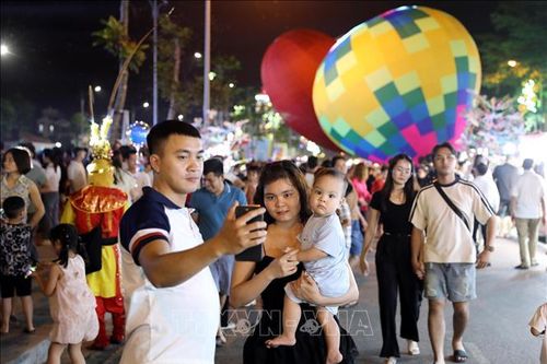 Hàng nghìn người tham dự khai trương phố đi bộ tại Thái Bình