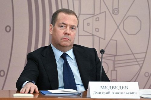 Ông Medvedev cảnh báo không ai có thể đảm bảo an toàn cho Kiev nếu Ukraine tấn công Moscow
