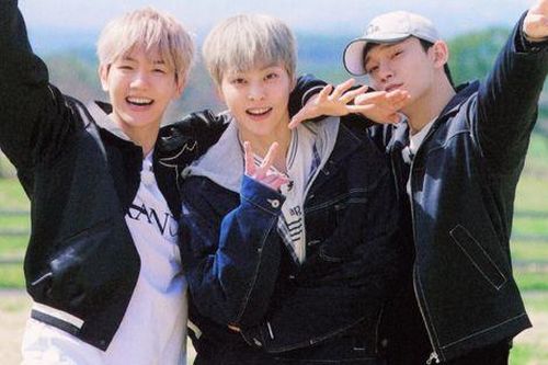 SM Entertainment âm thần 'xóa sổ' Chen, Baekhyun, Xiumin khỏi EXO?