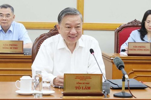 Giảm gần 130.000 biên chế cán bộ, công chức sau sáp nhập tỉnh, xã