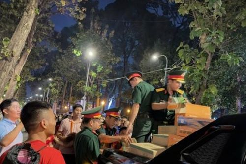 Người trẻ hôm nay vẫn thổi bùng 'ngọn lửa', sẵn sàng viết tiếp nên câu chuyện hòa bình