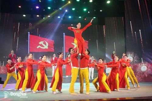 Dịp nghỉ lễ 30-4, 1-5: Rộn ràng hoạt động văn hóa, nghệ thuật