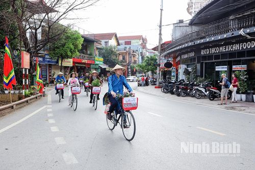 Tổ chức chương trình diễu hành xe đạp làng nghề