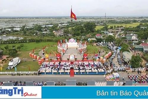 Bên ven bờ Hiền Lương...