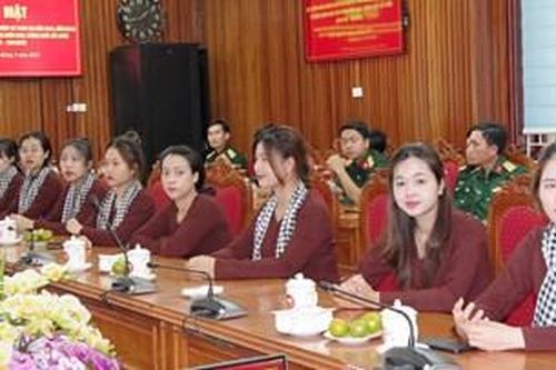 Gặp mặt lực lượng diễu binh, diễu hành kỷ niệm 50 năm Ngày giải phóng miền Nam, thống nhất đất nước