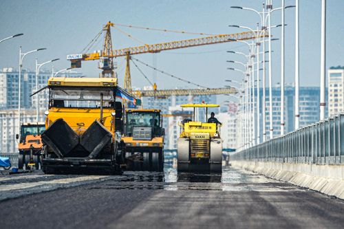 Mảng nhựa đường tăng tốc, Hóa dầu Petrolimex (PLC) báo lãi tăng 106%