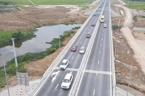 Tăng cường bảo đảm ATGT trên 4 tuyến cao tốc mới đưa vào khai thác