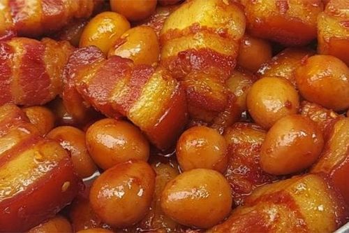 Cho bia vào khi nấu thịt kho tàu có tác dụng gì?