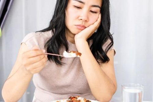 10 lời khuyên cho người rối loạn tiêu hóa mạn tính khi đi du lịch