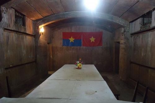 Huyền thoại trong lòng cát