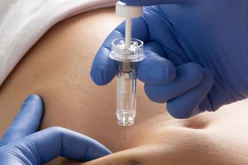 Anh sử dụng mũi tiêm dưới da điều trị 15 loại ung thư