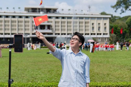 Du lịch TP.HCM thu hơn 7.000 tỷ dịp lễ 30/4-1/5, gấp đôi năm ngoái