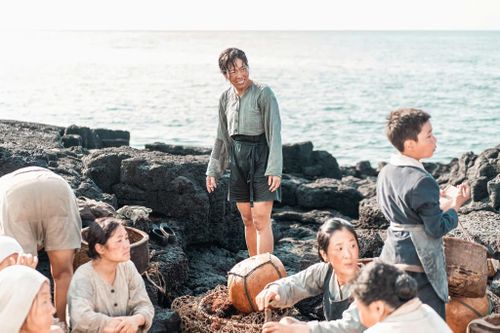 Gene 'lạ' giúp hải nữ Jeju lặn sâu 10 m đến 80 tuổi