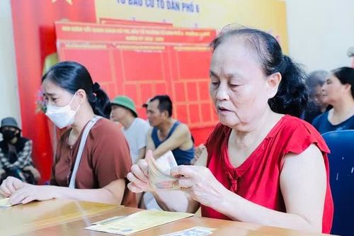 Thêm 800.000 người cao tuổi được hưởng trợ cấp hưu trí xã hội từ 1/7/2025