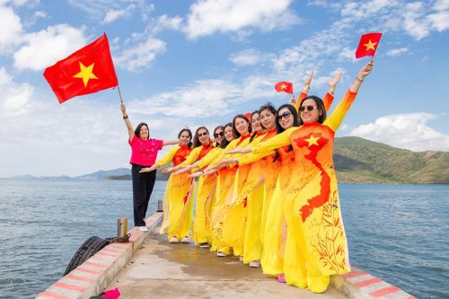 Khánh Hòa: 'Bội thu' du lịch dịp lễ 30.4 - 1.5