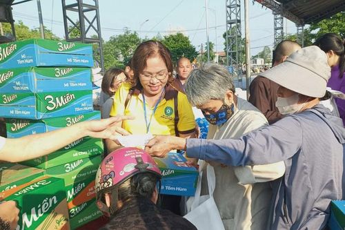 'Phiên chợ 0 đồng' hỗ trợ 1.000 hộ dân khó khăn tại Huế