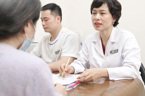 Gian nan 'săn con' khi thất bại chuyển phôi nhiều lần